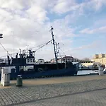 Regata W Sercu Mariny W Ustce アパート *